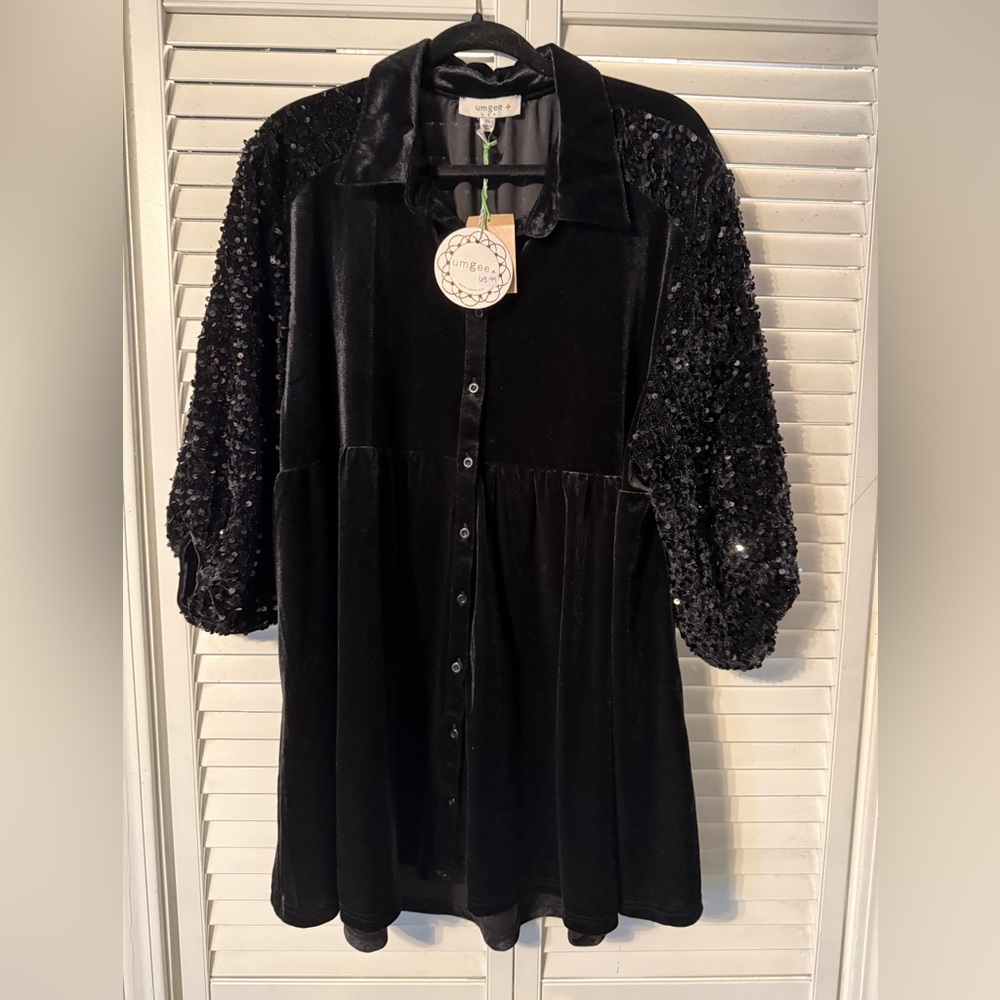 Umgee NWT 1X black velvet peplum top& black sequin puff sleeve long  mid thigh